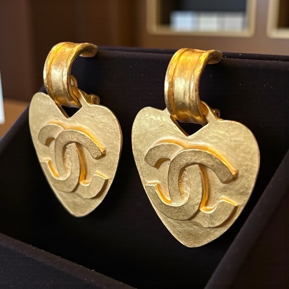 CHANEL Vintage Gold Plated Heart Earrings